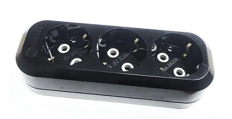 Корпус удлинителя 3 гнезда с/з Makel черный