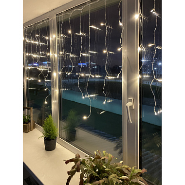 Гирлянда Бахрома 2*1м теплый свет 24В IP44 62 светодиода ЭРА Б0041907