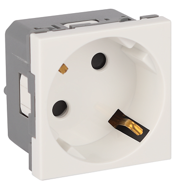 Розетка модульная с з/к и шторками 45х45мм отверстия под углом 45° Рувинил белый