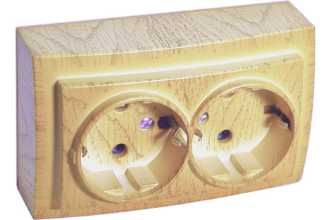 Розетка с заземлением 2 ОП 16А Nilson Themis Wood клен