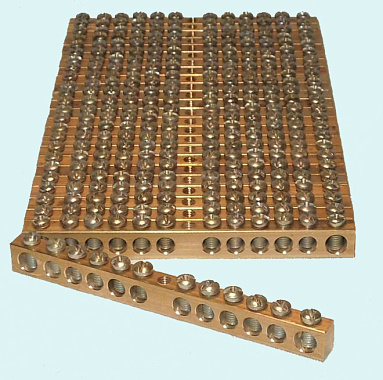 Шина PEN "ноль-земля" (6x9мм)  8 отв. латунь крепеж по центру П.К."ЭБК"