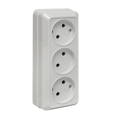 Розетка 3 ОП 10А EKF Рим белый