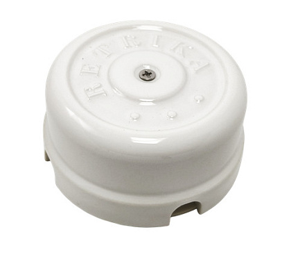 Распаечная коробка D-92 Retrika белый