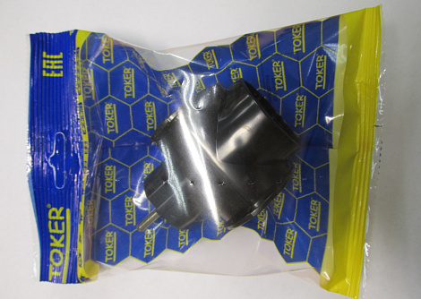 Тройник 16А 250В (1евро+2 универ.) черный Toker (инд.упак)